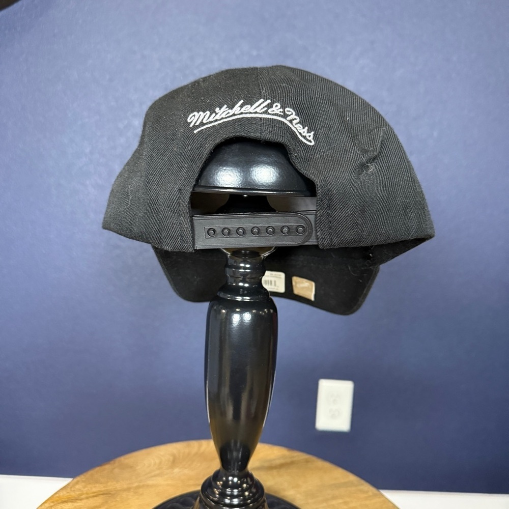 Colorado Avalanche NHL Snapback Baseball Hat NWT One Size - Picture 3 of 5